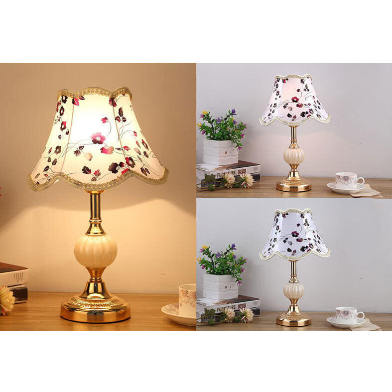 Blomstret bordlampe