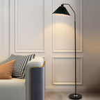 Plisseret gulvlampe