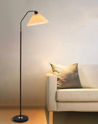 Plisseret gulvlampe