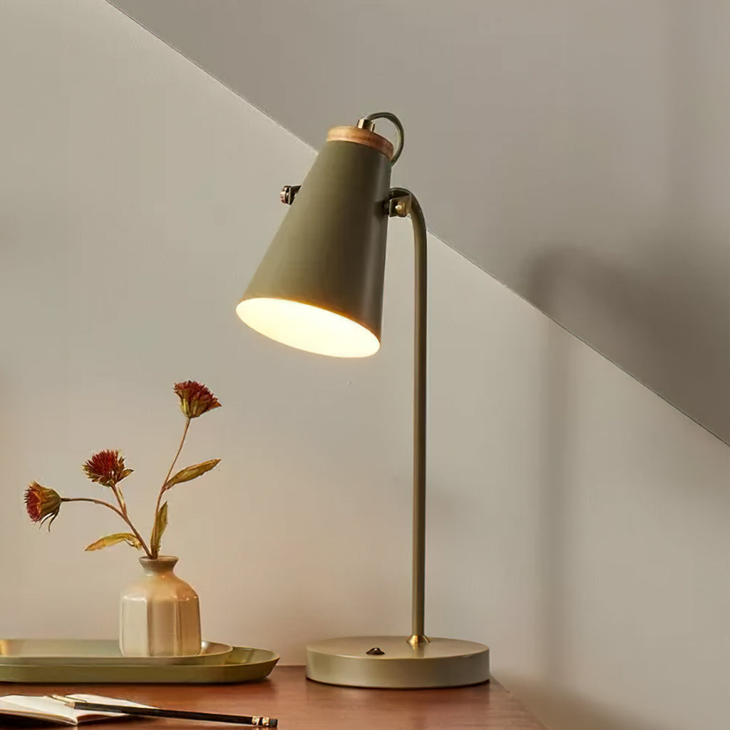 Justerbar skrivebordslampe