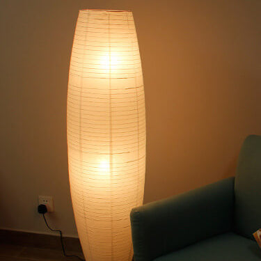 Rispapir gulvlampe
