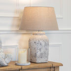 Rustic stenbordlampe