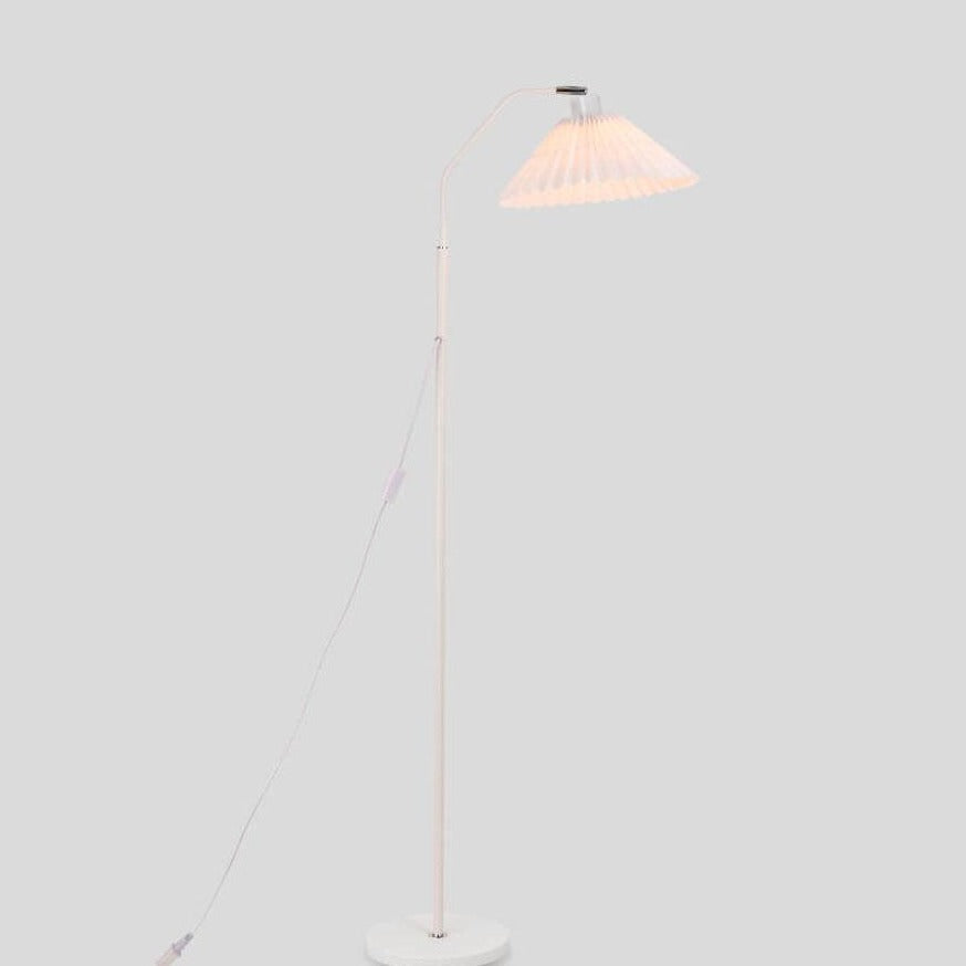 Plisseret gulvlampe