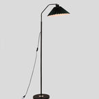 Plisseret gulvlampe