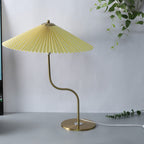 Plisseret bordlampe