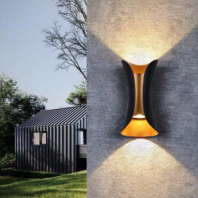RAY – LED Væglampe Buet