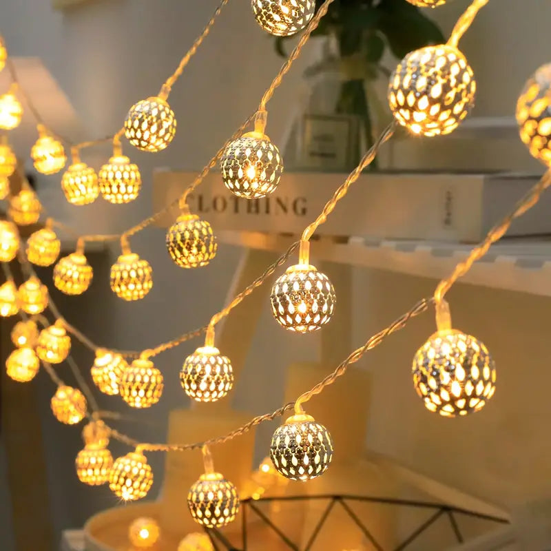 MARRAKESH – LED Lyskæde Metalkugler