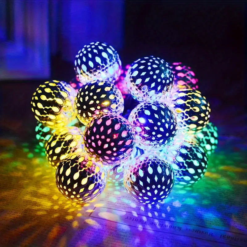 MARRAKESH – LED Lyskæde Metalkugler