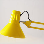 Drejelig gulvlampe