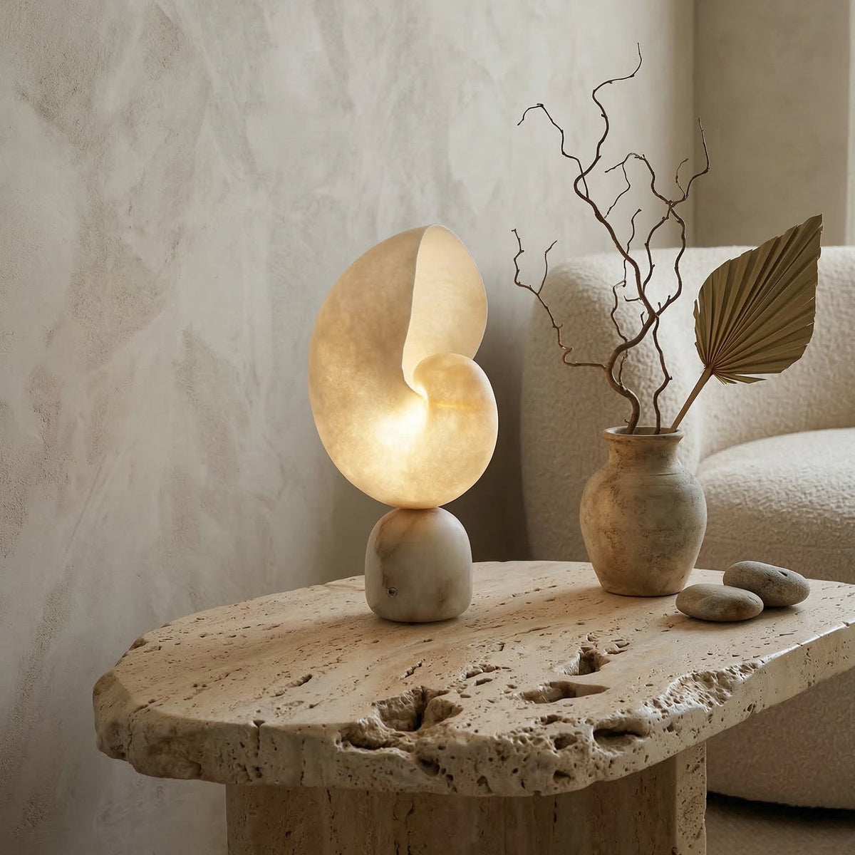 Conch alabast bordlampe