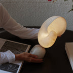 Conch alabast bordlampe