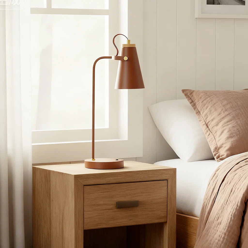 Justerbar skrivebordslampe
