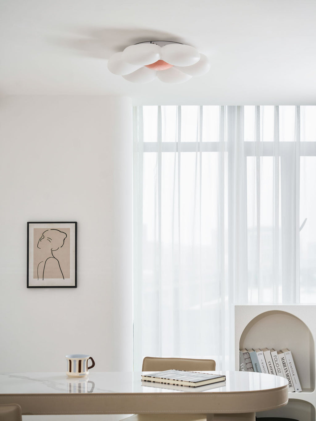 Loftlampe med seks blomsterblade