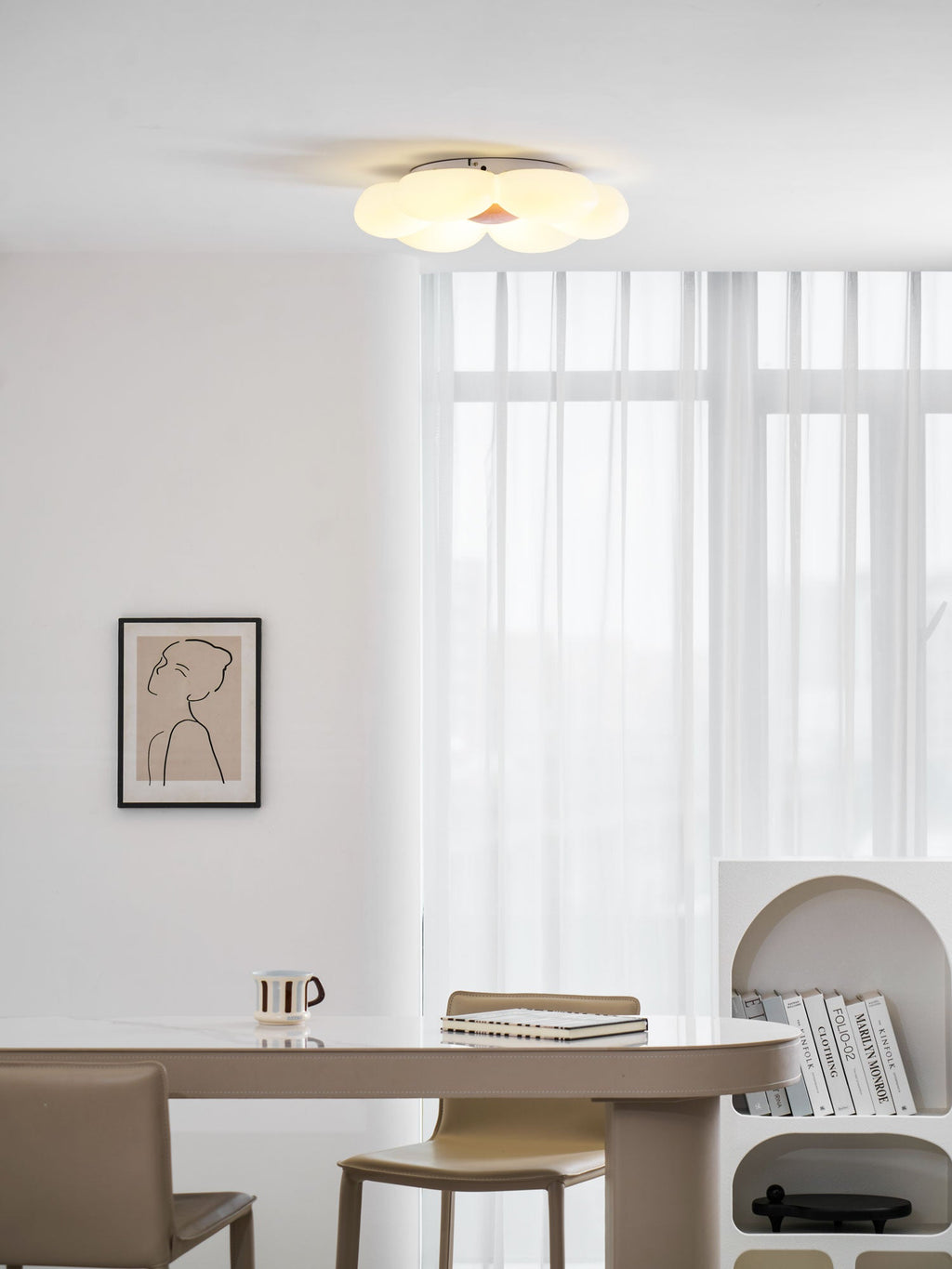 Loftlampe med seks blomsterblade