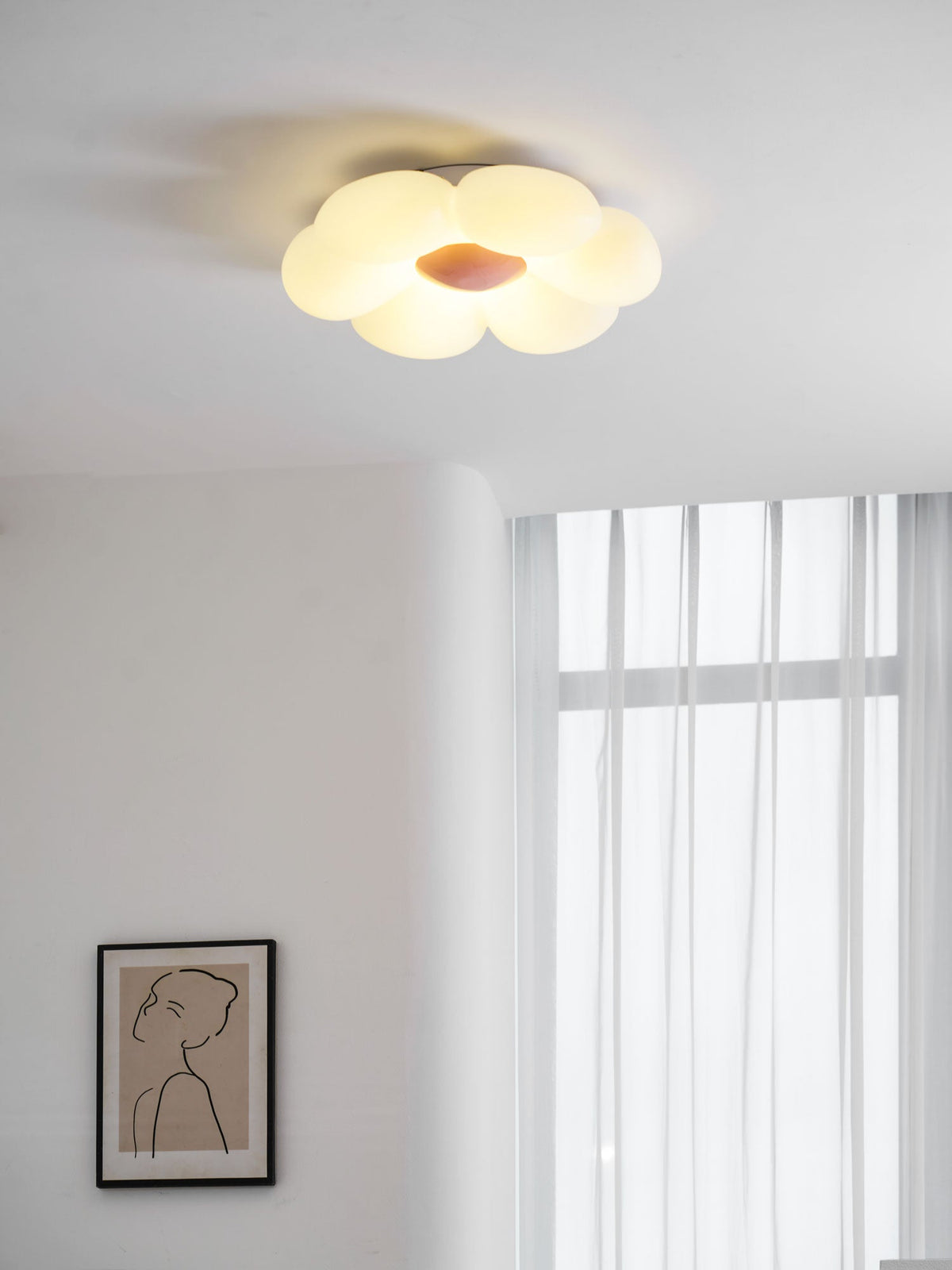 Loftlampe med seks blomsterblade