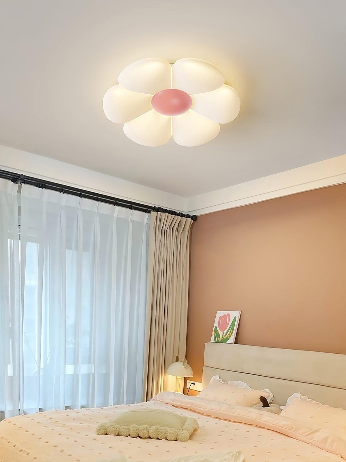 Loftlampe med seks blomsterblade