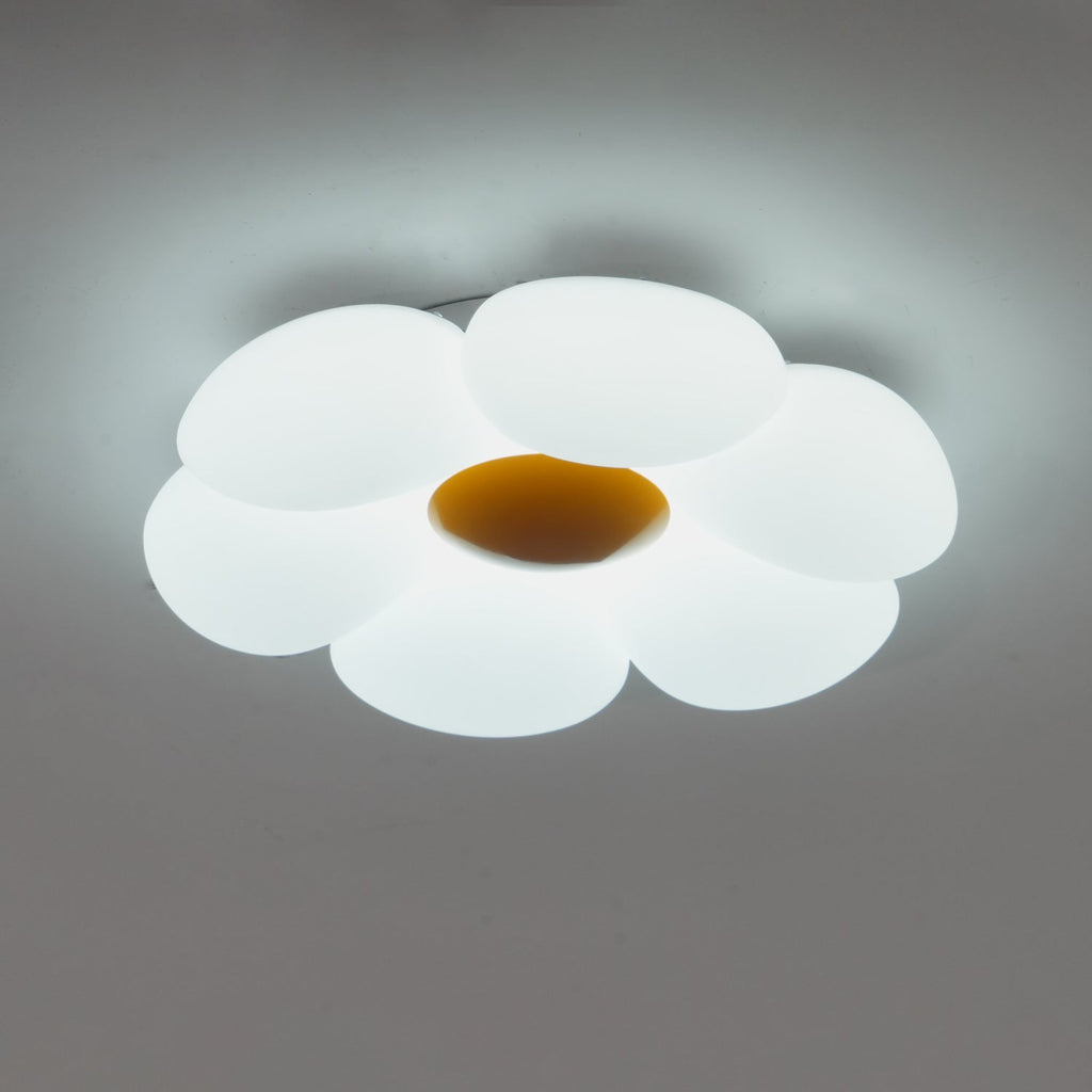 Loftlampe med seks blomsterblade