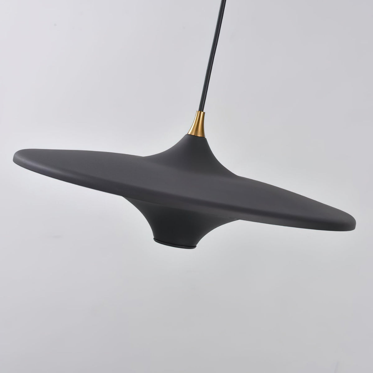 Spaceship pendellampe