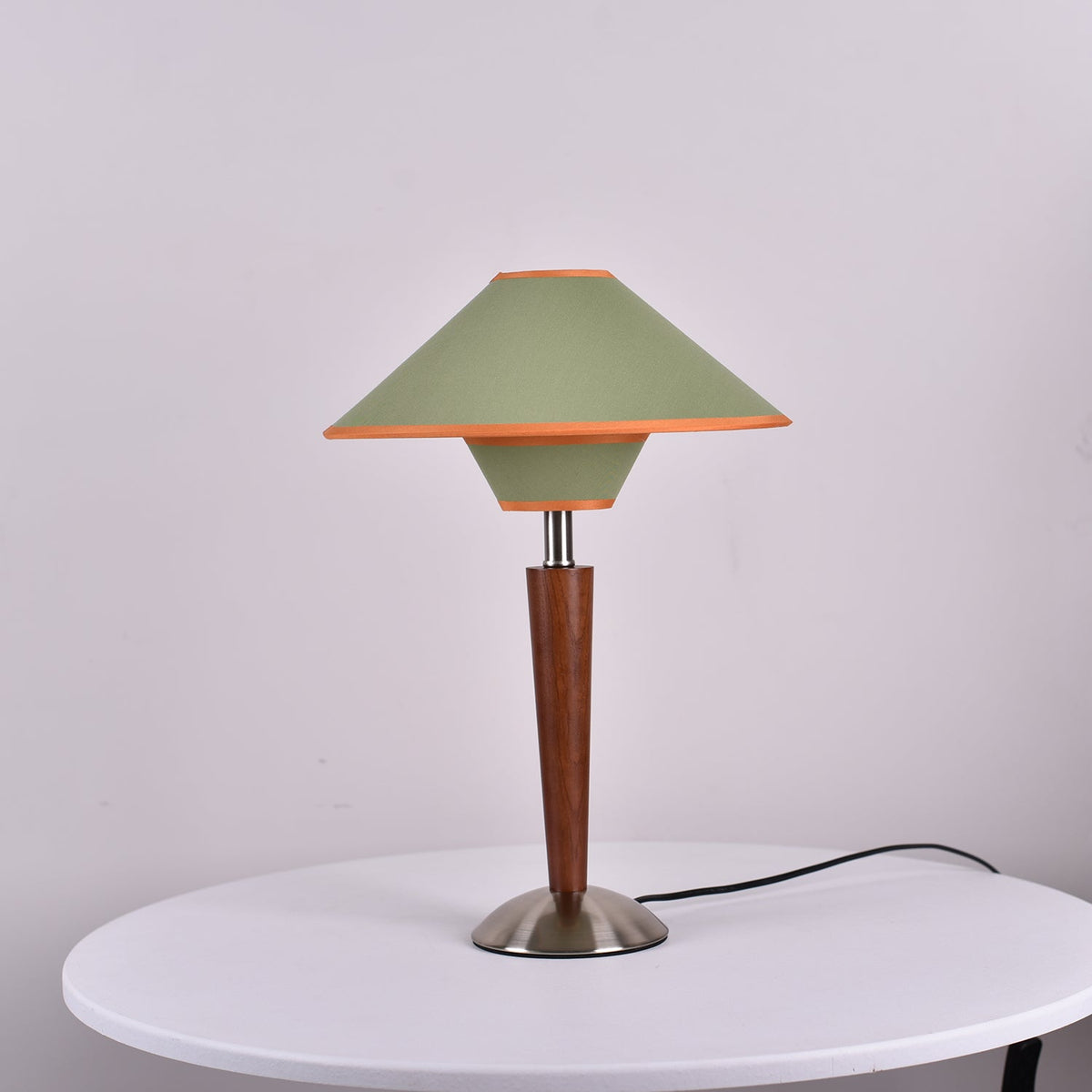 Talonwood bordlampe