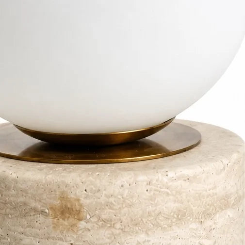 Theo bordlampe