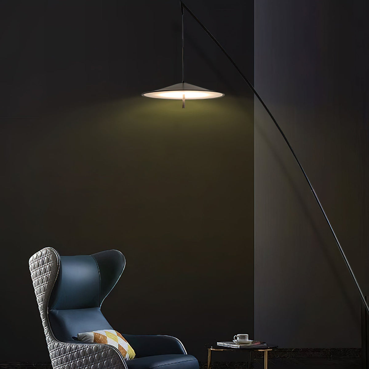 Tilted gulvlampe