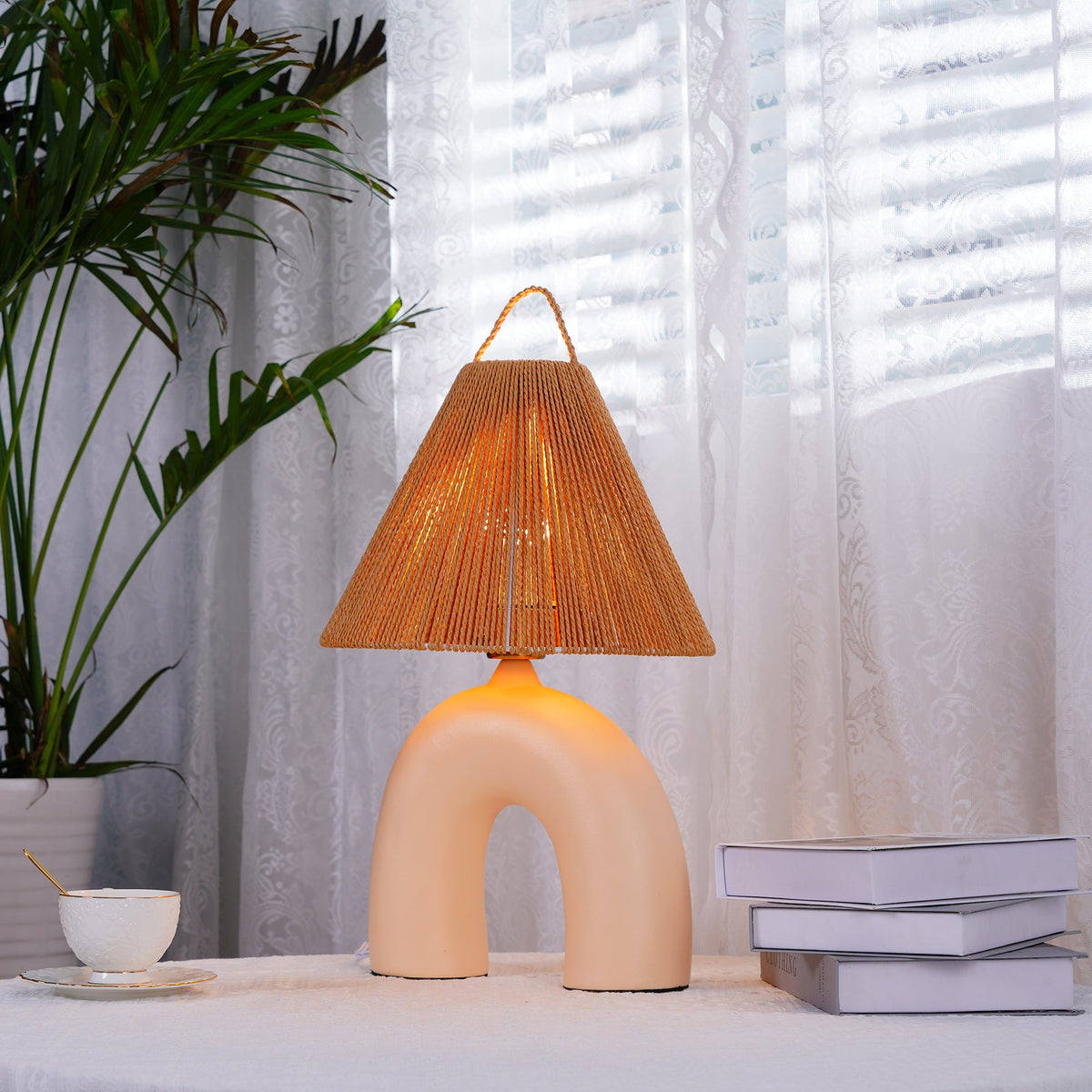 Volta keramisk bordlampe