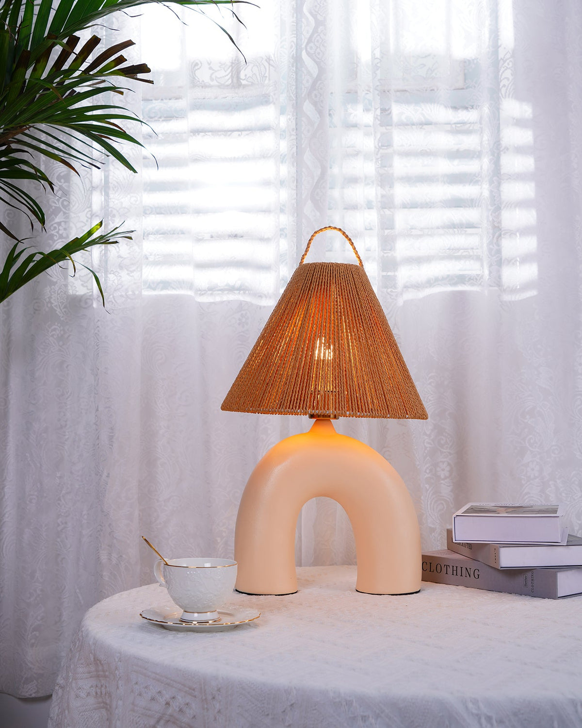 Volta keramisk bordlampe