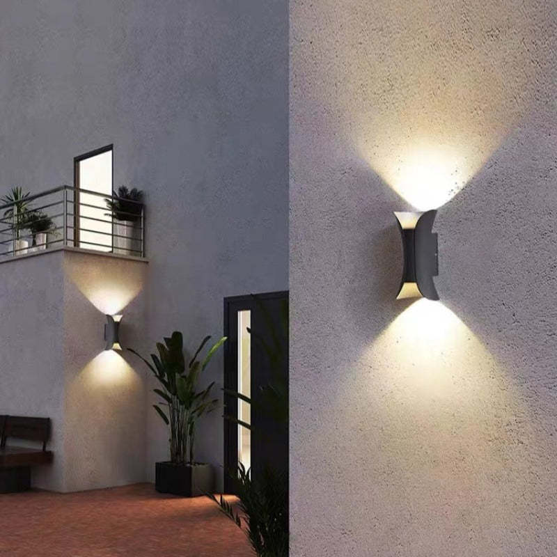 RAY – LED Væglampe Buet