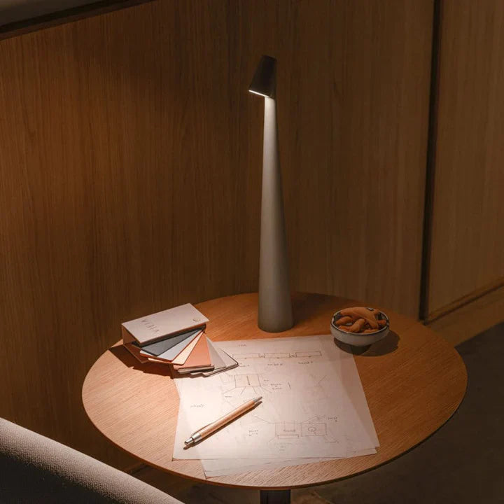GLOWTAP – Genopladelig LED Bordlampe