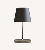 AVA – Genopladelig LED Bordlampe