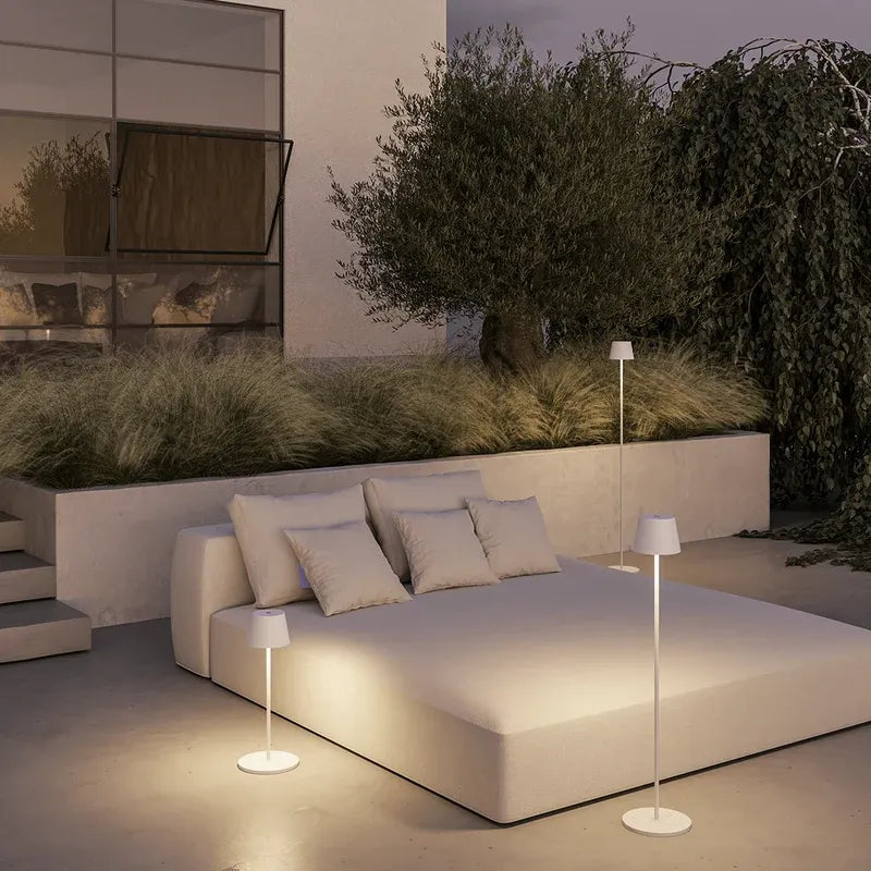 YAVA – Genopladelig LED Gulvlampe
