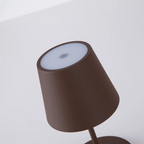 AVA – Genopladelig LED Bordlampe