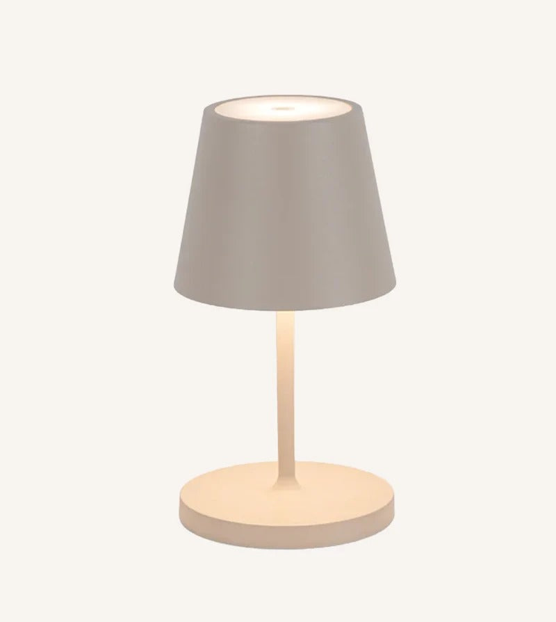 AVA – Genopladelig LED Bordlampe