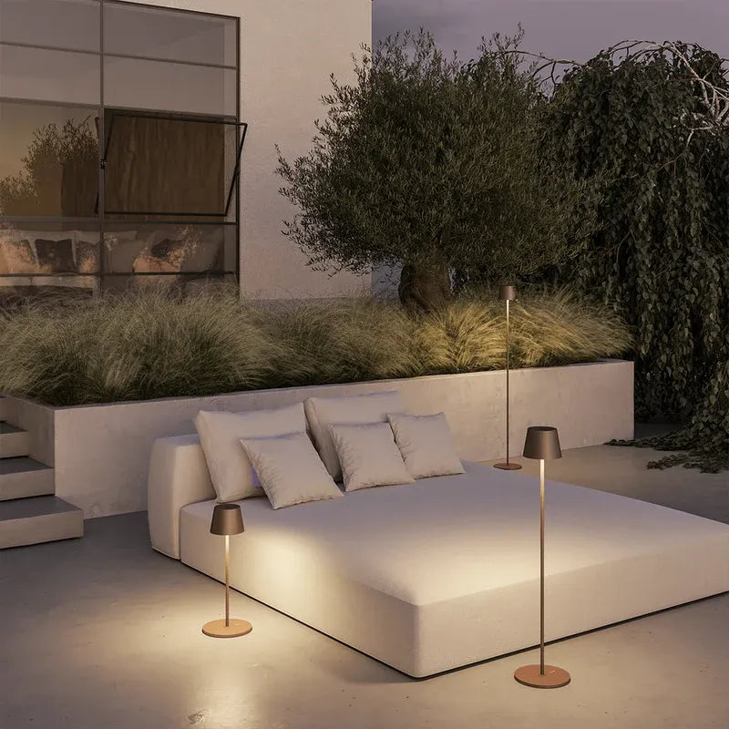 YAVA – Genopladelig LED Gulvlampe
